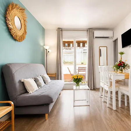 Lumineux T2 Moderne Avec Terrasse Lägenhet