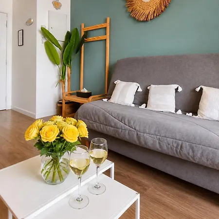 Lumineux T2 Moderne Avec Terrasse *