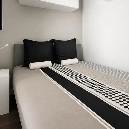 Lumineux T2 Moderne Avec Terrasse